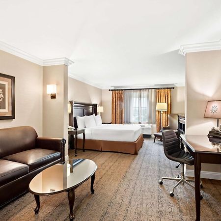 Best Western Ontario Mills Mall Экстерьер фото