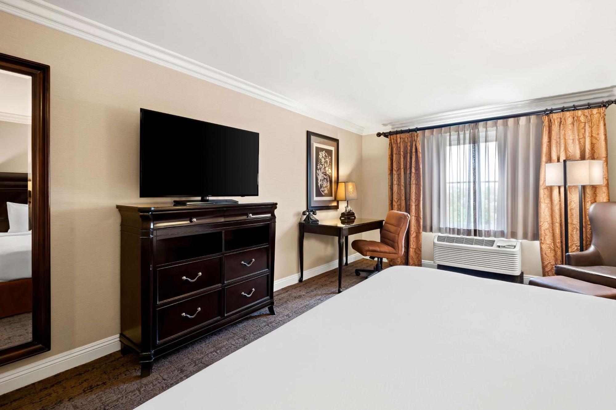 Best Western Ontario Mills Mall Экстерьер фото