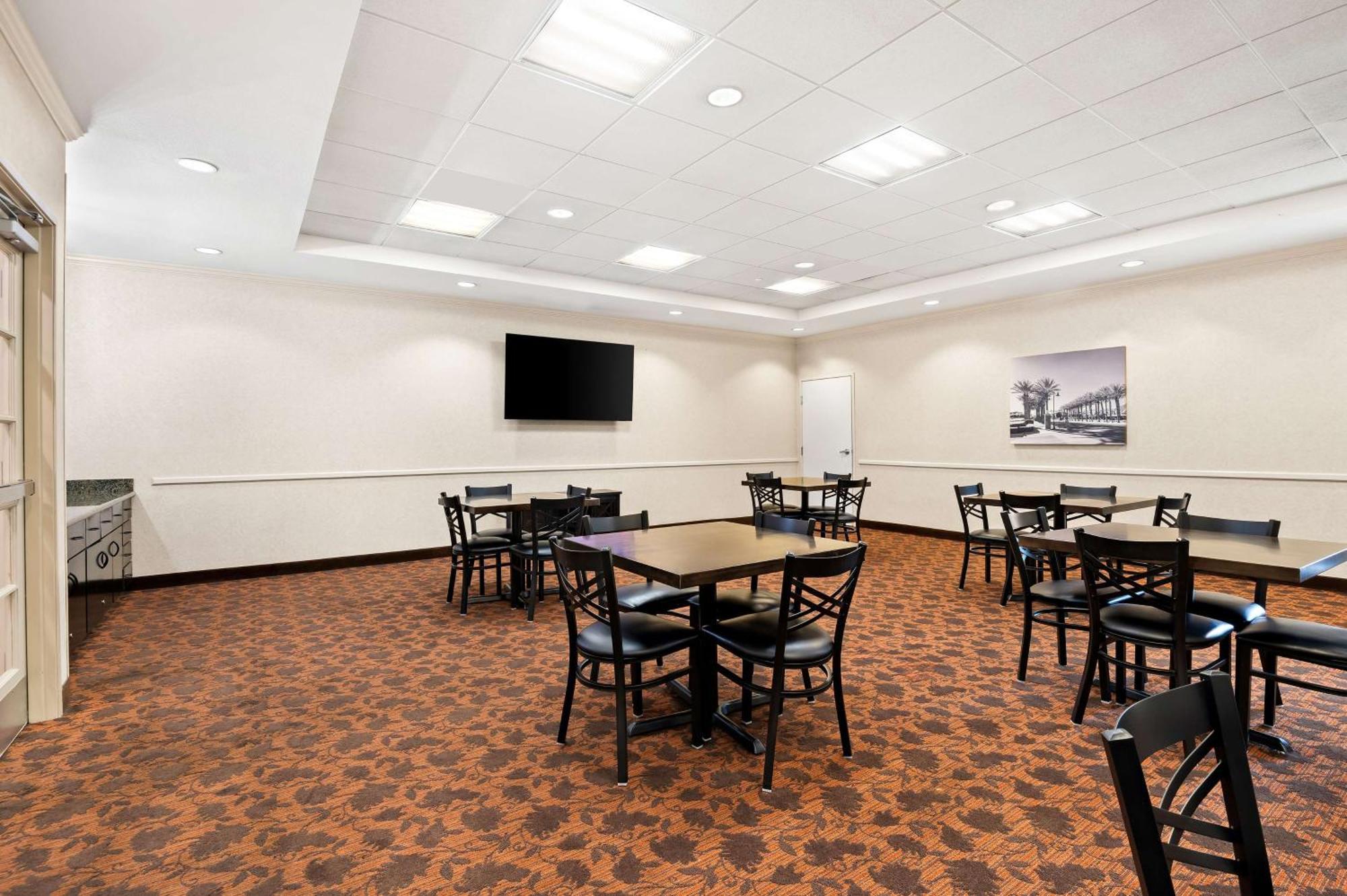Best Western Ontario Mills Mall Экстерьер фото