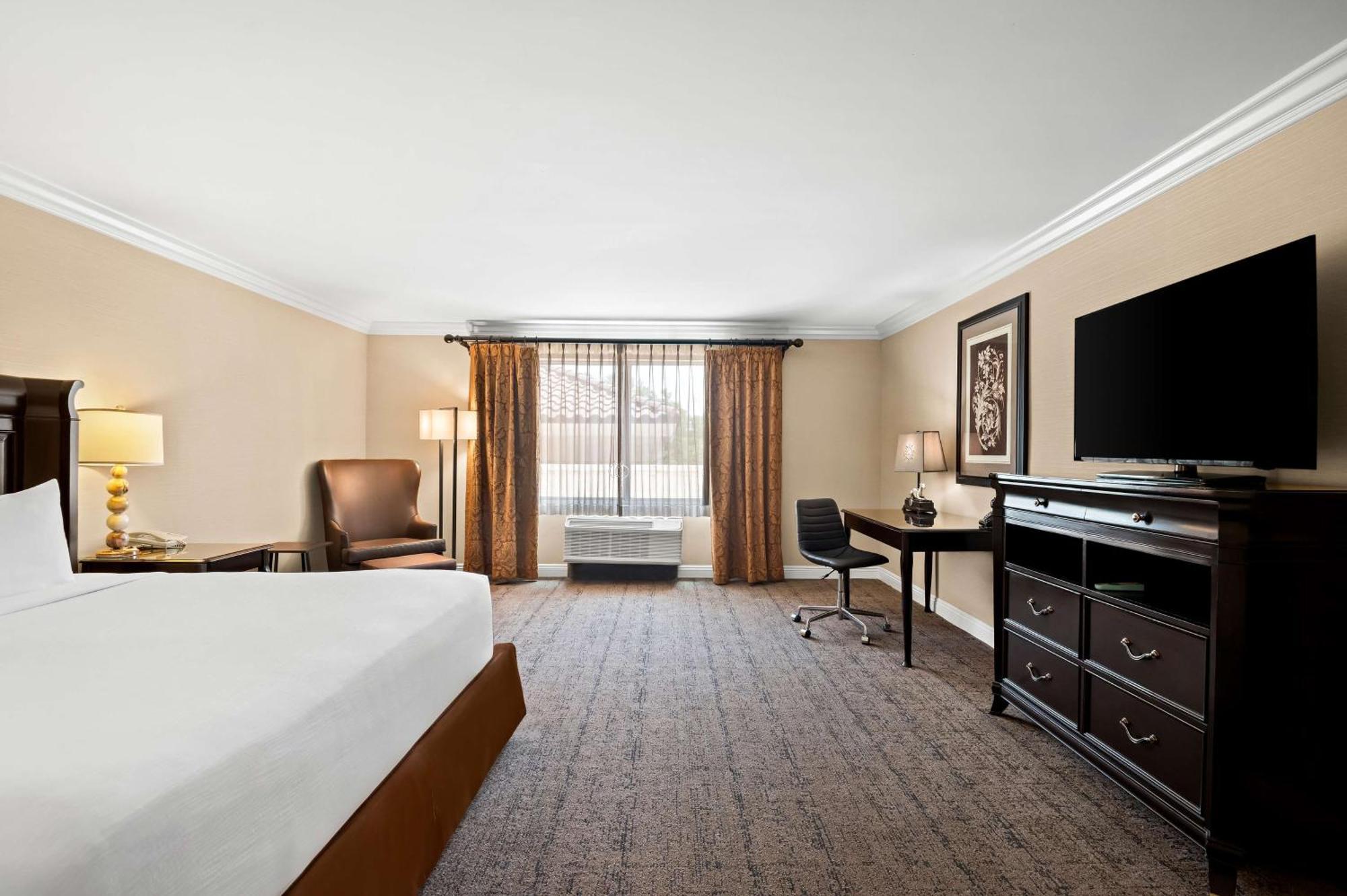 Best Western Ontario Mills Mall Экстерьер фото