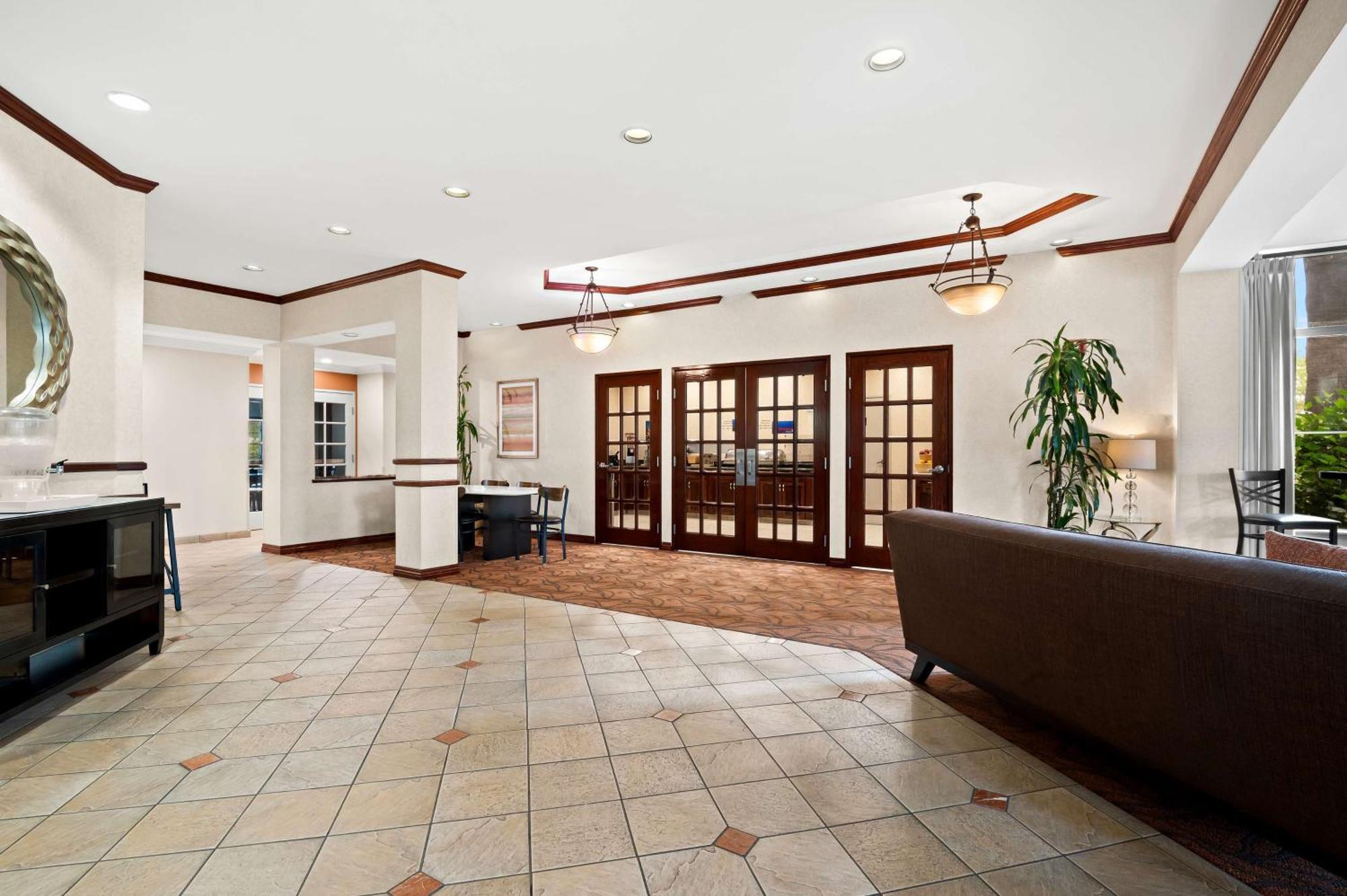 Best Western Ontario Mills Mall Экстерьер фото