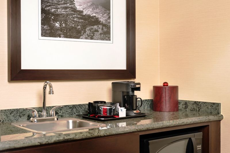 Best Western Ontario Mills Mall Экстерьер фото